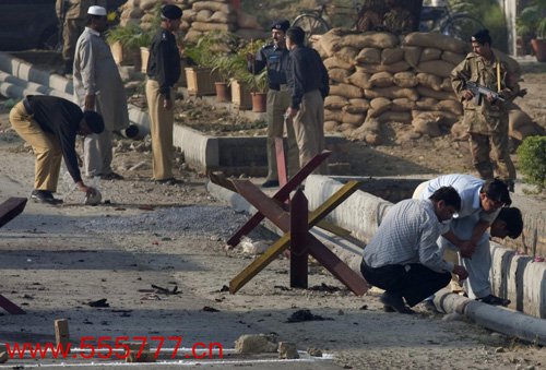 巴基斯坦一天内严重爆炸3起 致20余人死亡